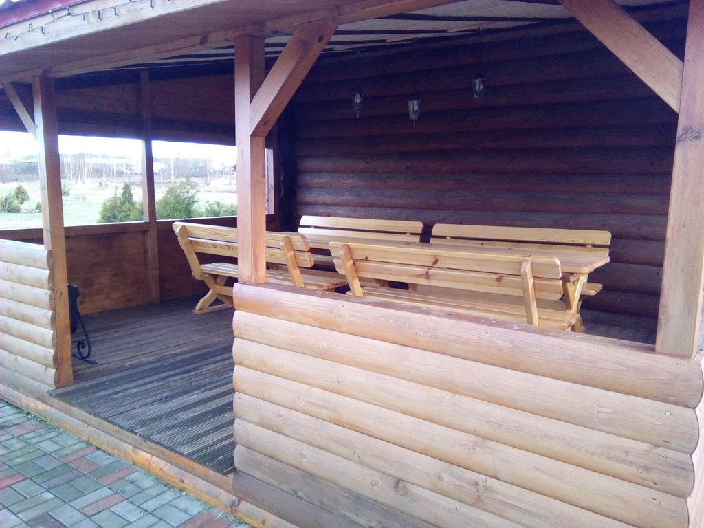Lindiki Hotel Salaspils Exterior foto